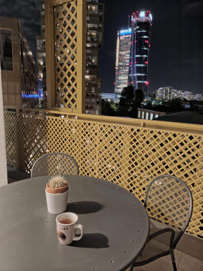 Bnbutler - Flavio Gioia, 5 - Appartamento Con Vista, Citylife Milano Dış mekan fotoğraf